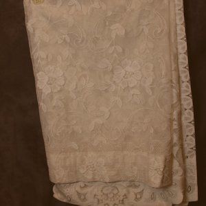 Pair of Lace panels off white
